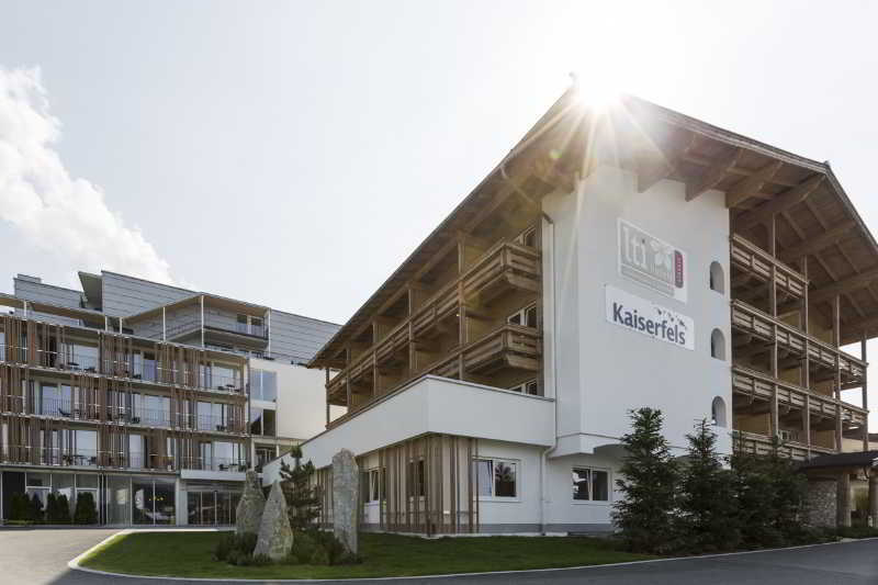 Alpenhotel Kaiserfels Санкт-Йоганн Экстерьер фото